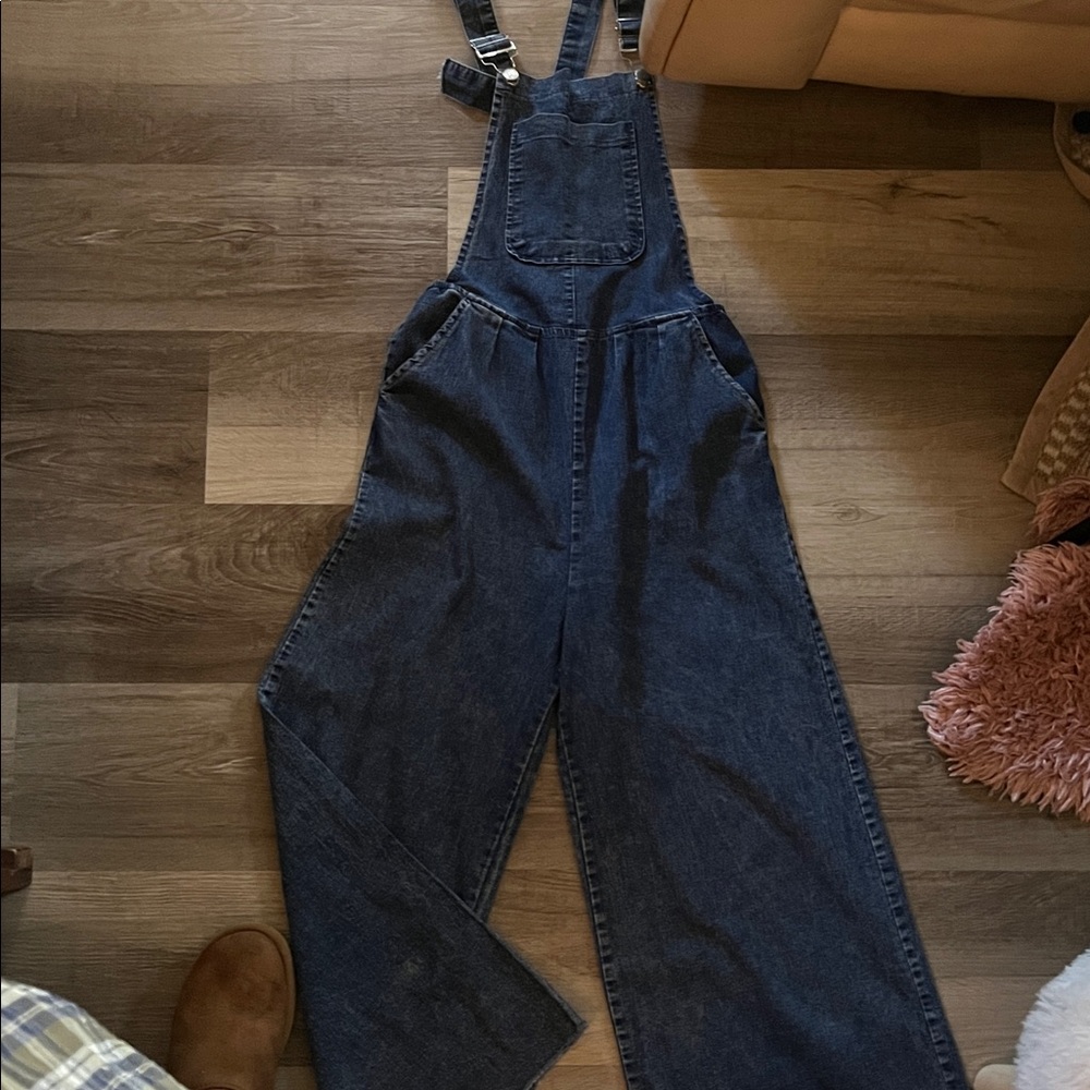 flared leg  Denim Overalls - Picture 2 of 3